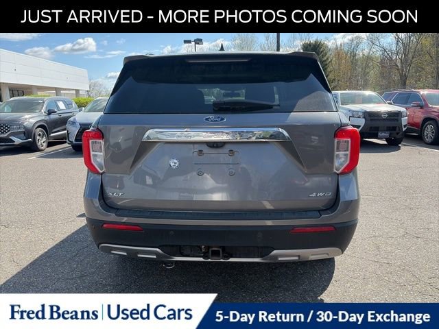 Used 2021 Ford Explorer XLT w/ Equipment Group 202A image 7