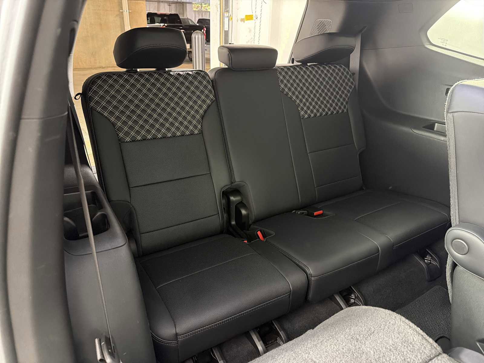 Used 2024 GMC Acadia Denali FWD image 13