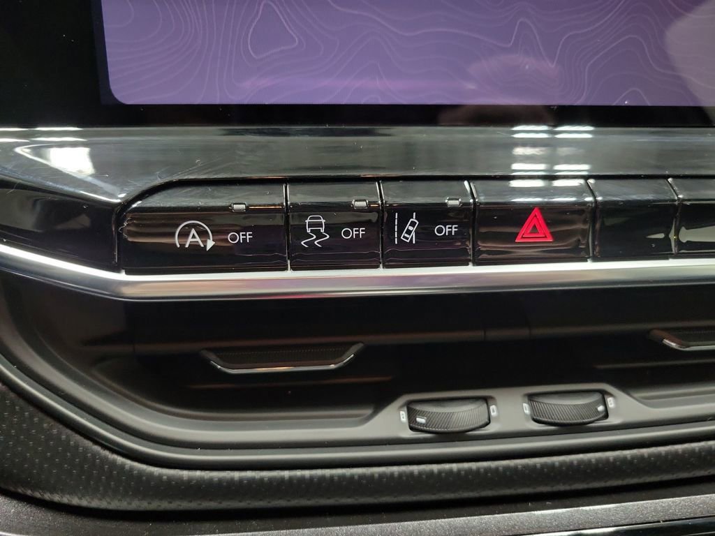 New 2026 Jeep Compass Latitude image 20