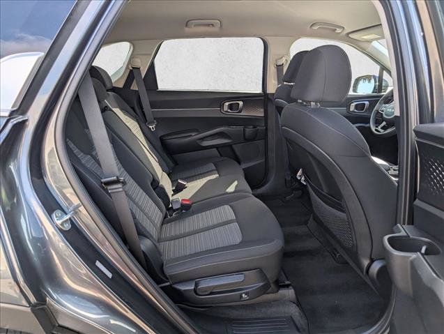 Used 2022 Kia Sorento LX FWD image 18
