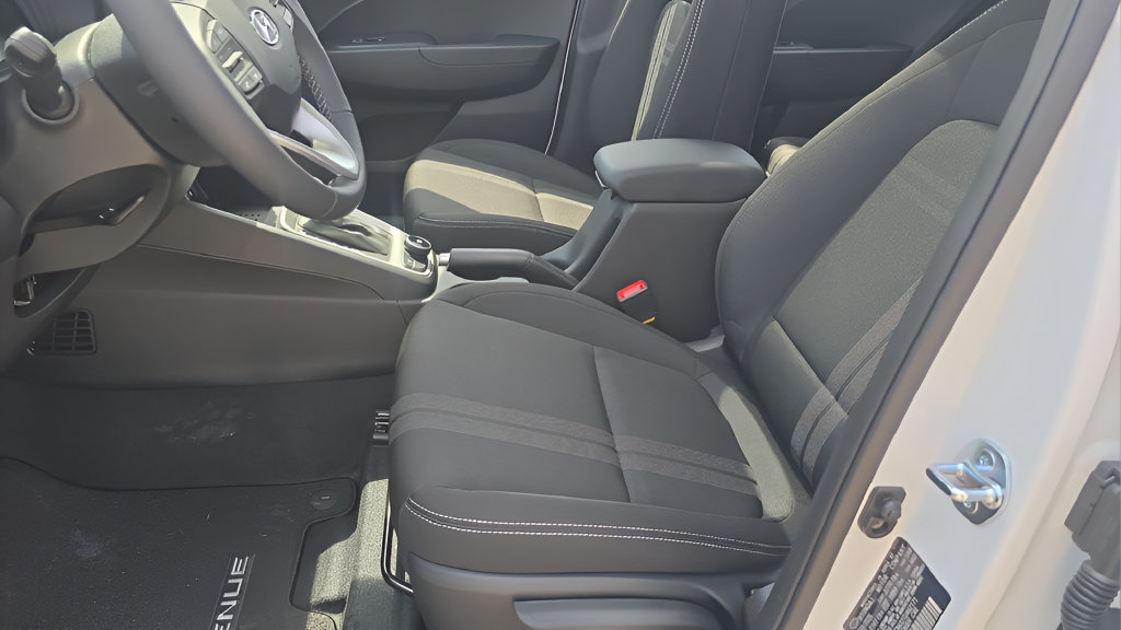 New 2026 Hyundai Venue SEL FWD image 14