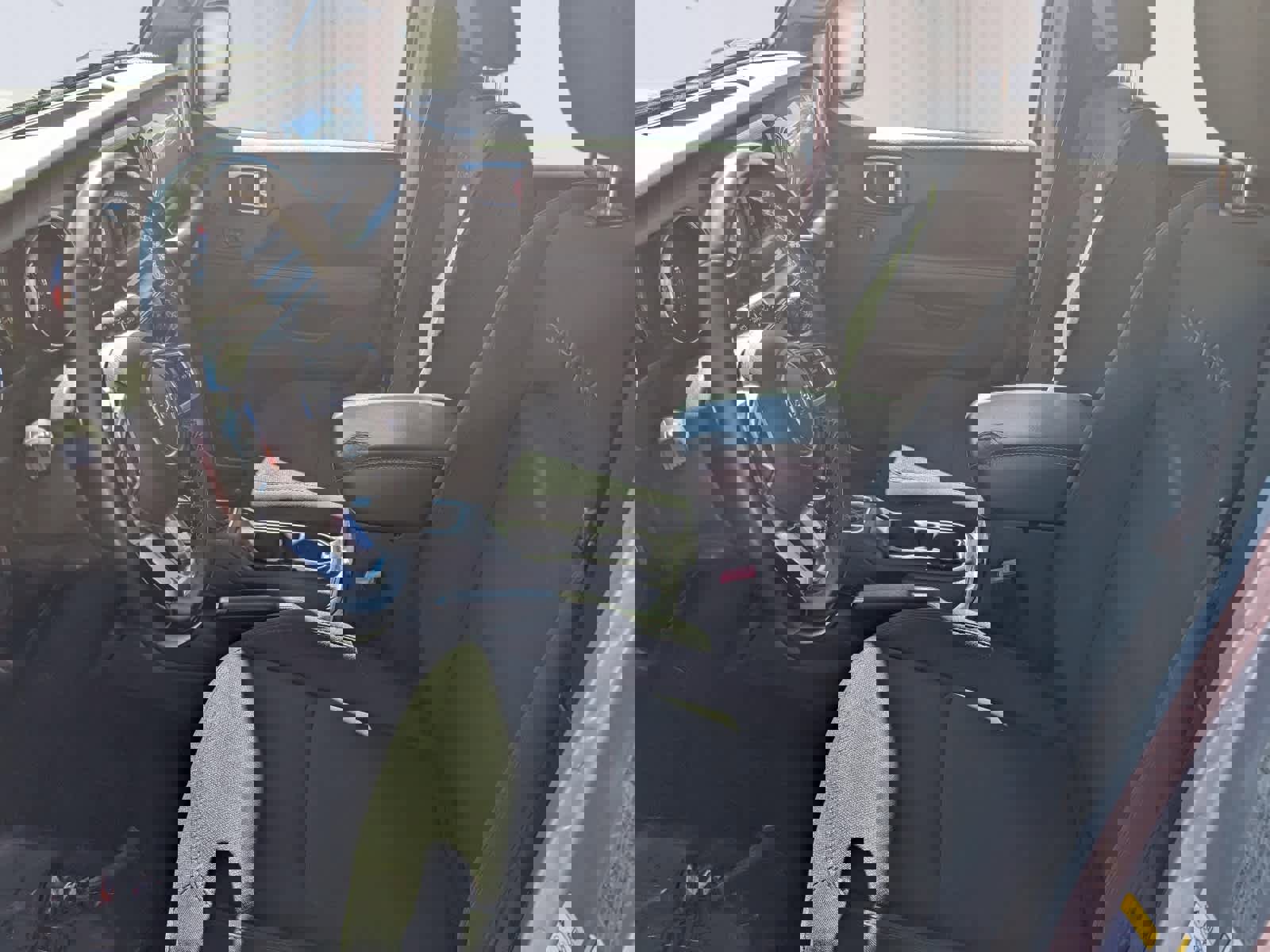 Used 2019 Jeep Wrangler Unlimited Sahara image 12