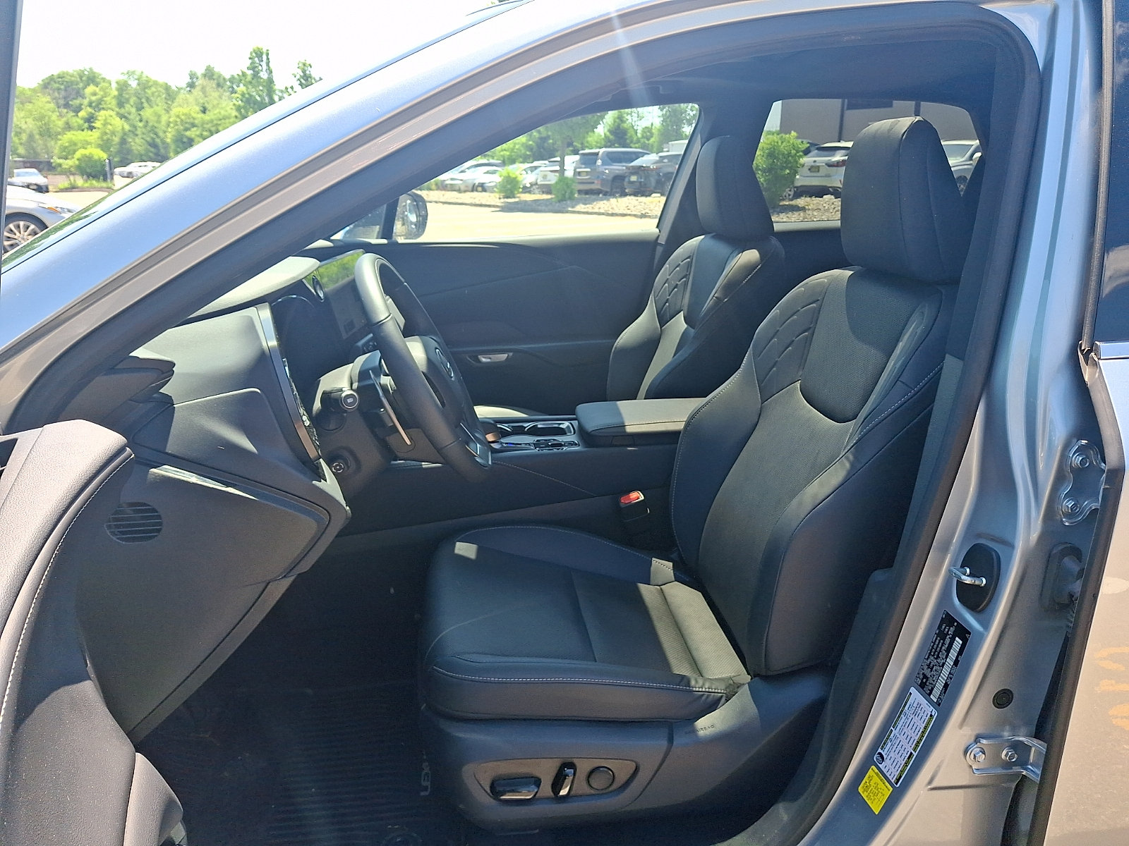 Certified 2023 Lexus RX 350 Premium w/ Accessory Package AWD/4WD image 15
