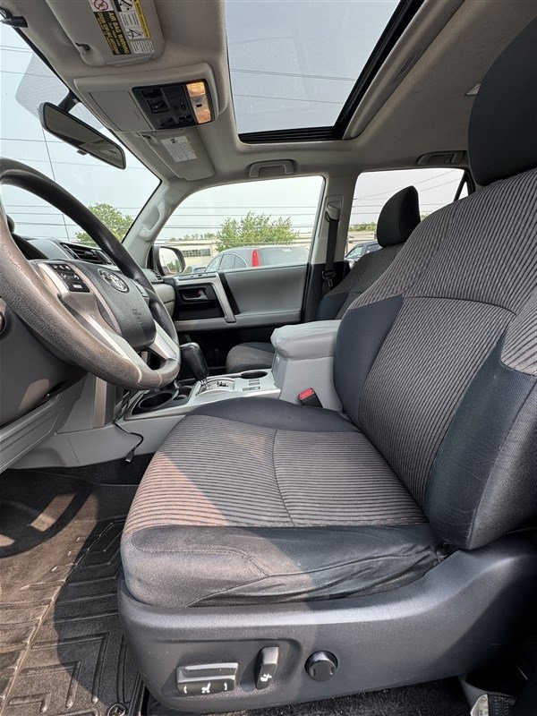 Used 2011 Toyota 4Runner SR5 image 10
