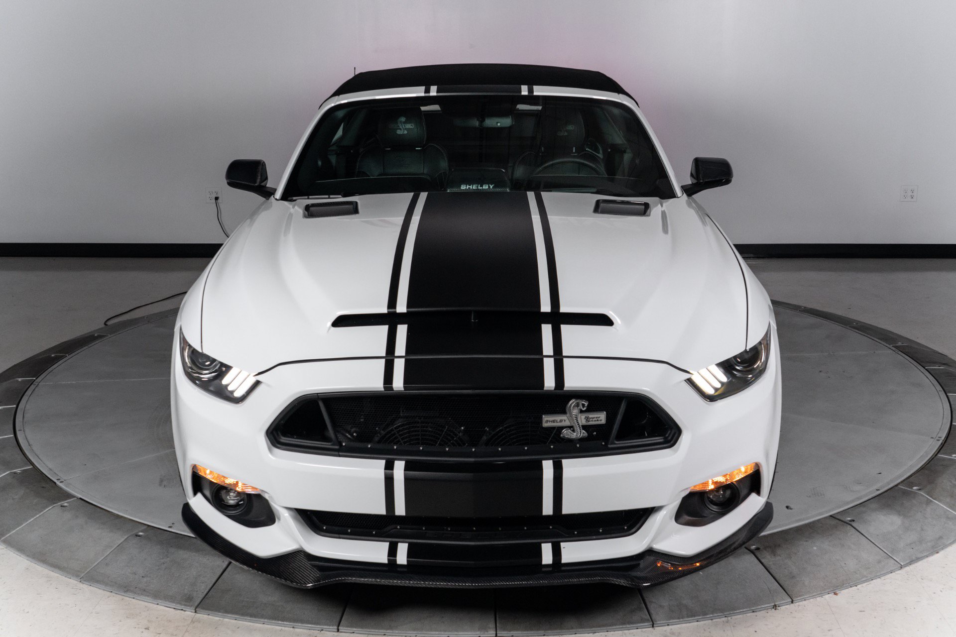 Used 2015 Ford Mustang GT Premium w/ Equipment Group 401A RWD image 24