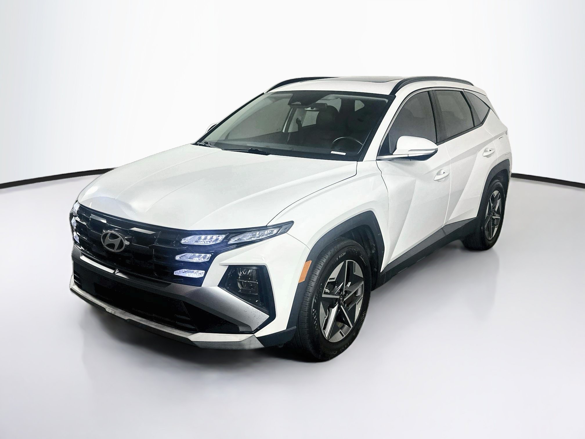 Used 2025 Hyundai Tucson SEL FWD image 3