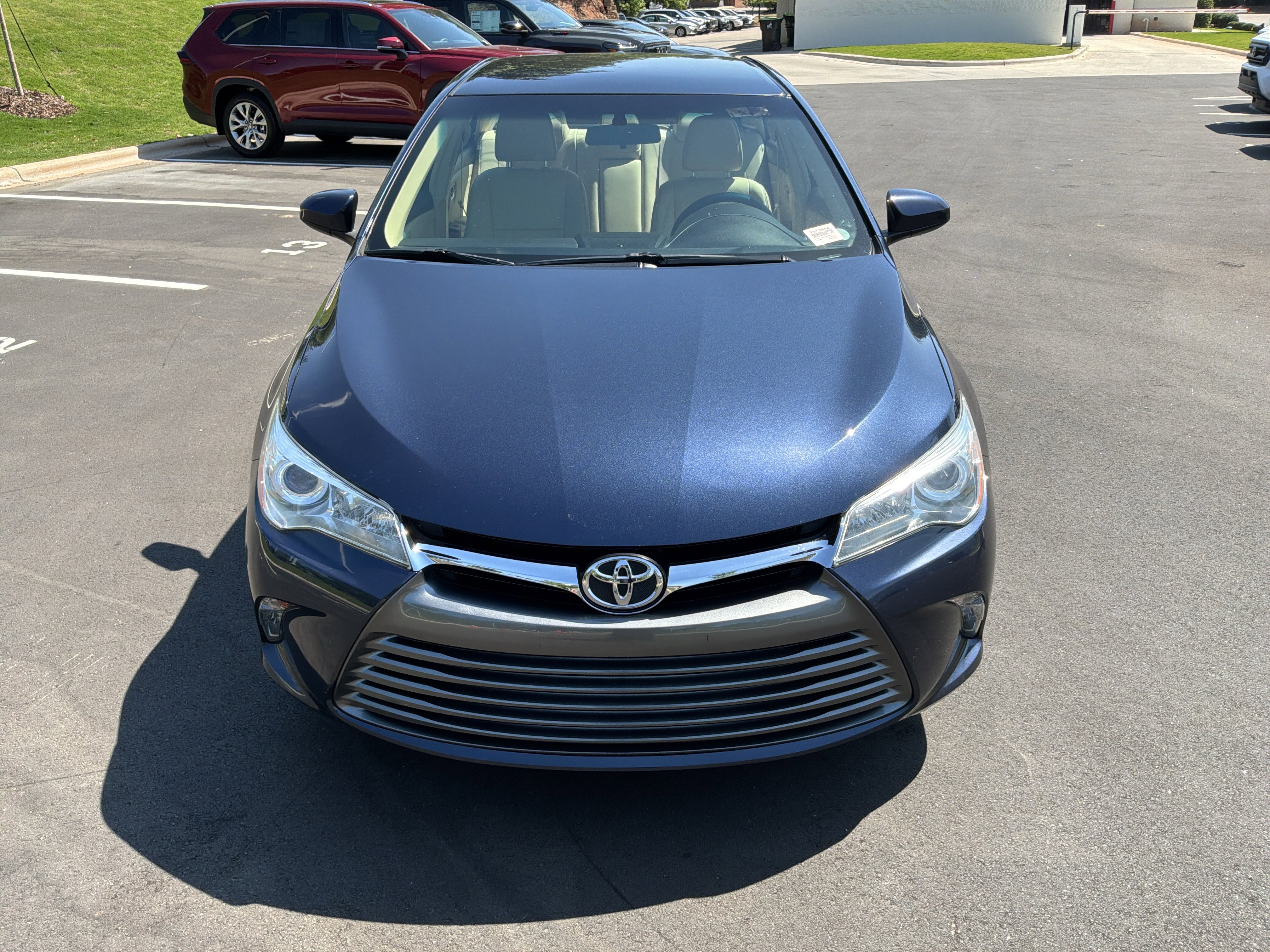 Used 2017 Toyota Camry XLE FWD image 5