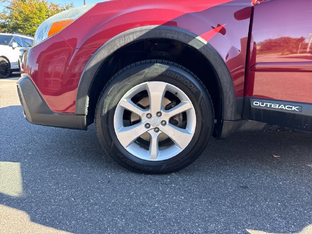 Used 2014 Subaru Outback 2.5i Premium w/ Moonroof Package AWD/4WD image 27