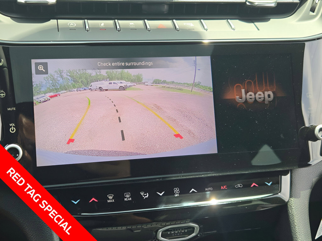 New 2026 Jeep Grand Cherokee Altitude AWD/4WD image 32