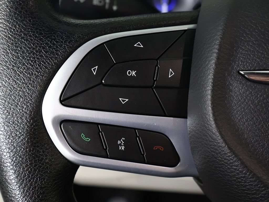 Used 2021 Chrysler Voyager Lxi FWD image 37