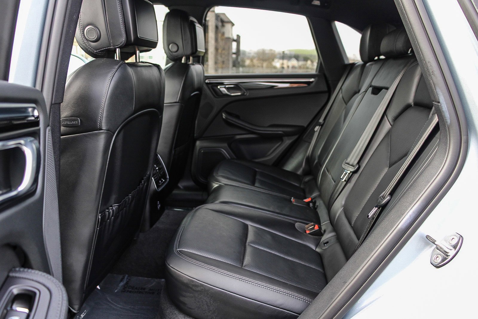 Used 2023 Porsche Macan S image 19