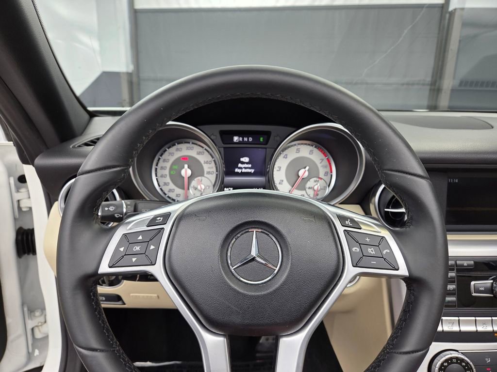 Used 2016 Mercedes-Benz SLK 300 image 25