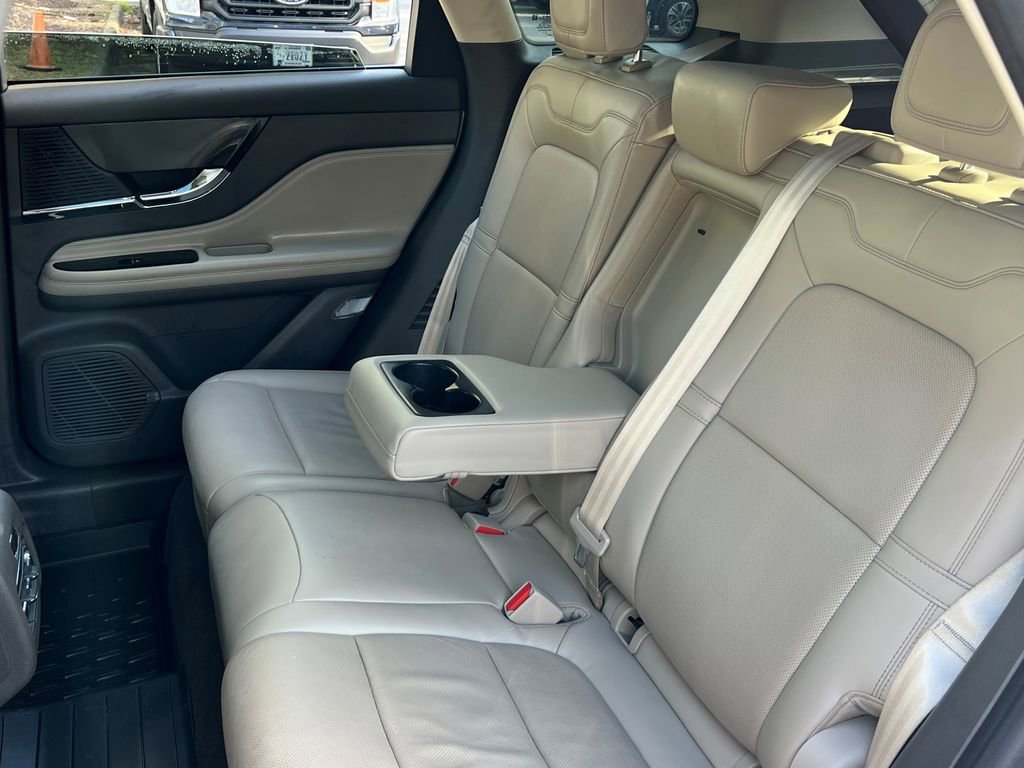 Used 2022 Lincoln Corsair Reserve w/ Equipment Group 201A image 16