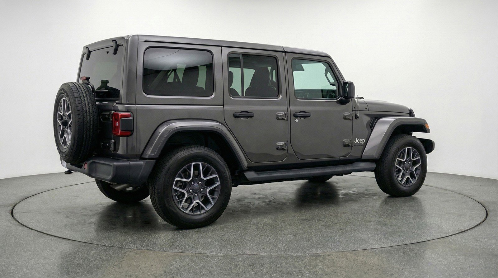 Used 2025 Jeep Wrangler Sahara AWD/4WD image 9