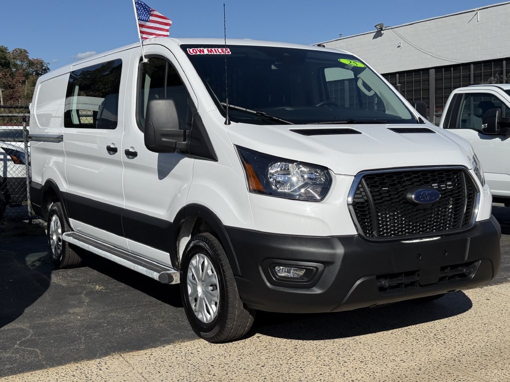 Used 2025 Ford Transit 250 Low Roof w/ Exterior Upgrade Package RWD image 1