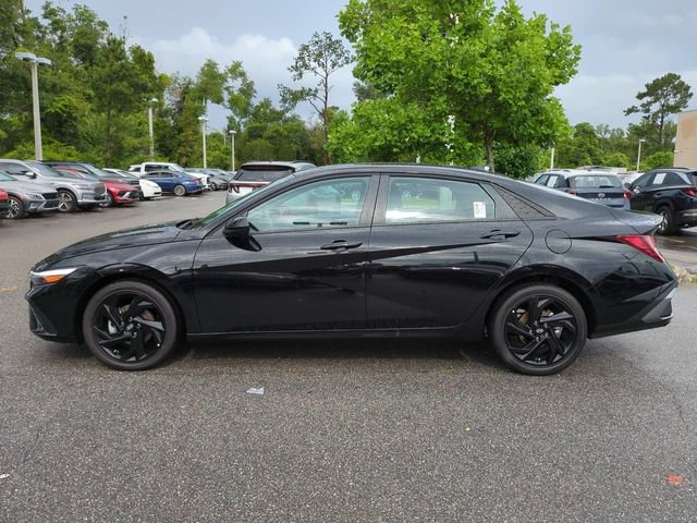 New 2026 Hyundai Elantra Sport FWD image 8