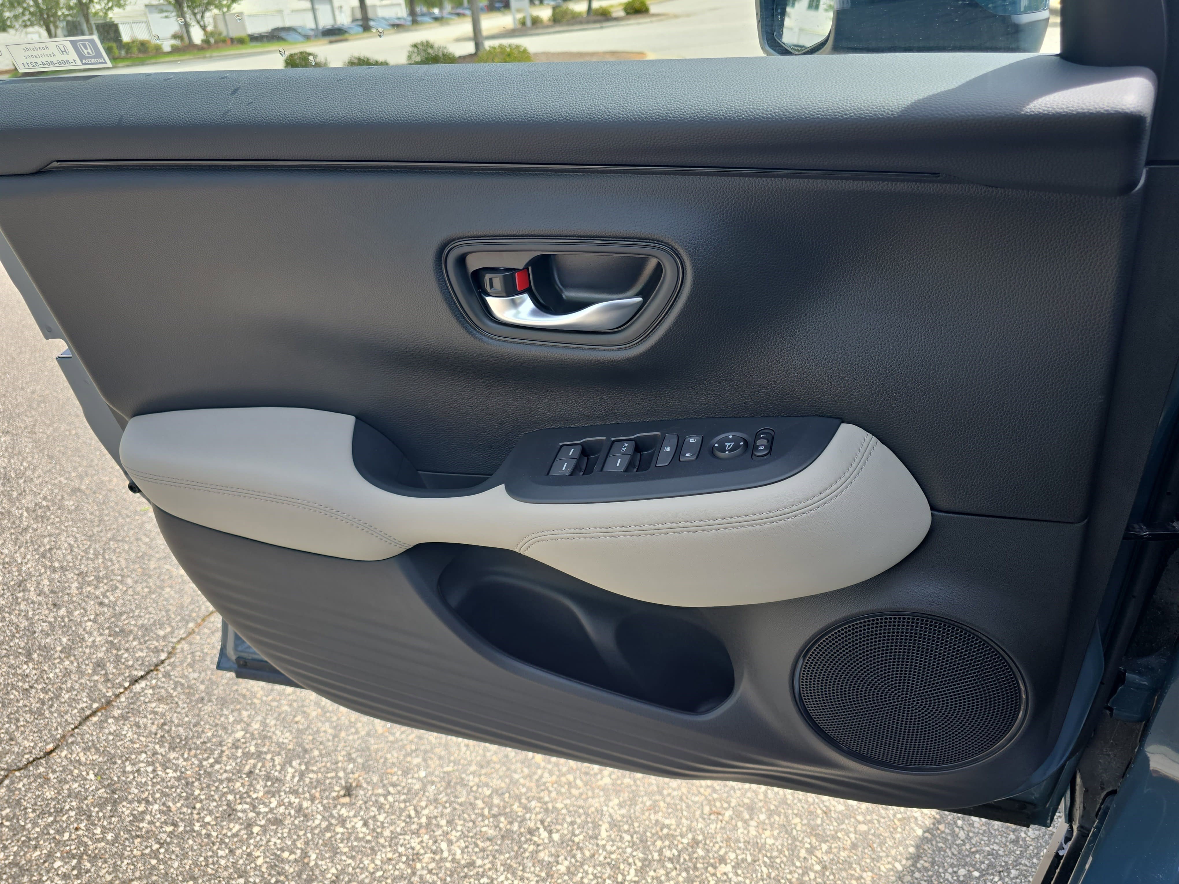 New 2026 Honda HR-V LX image 27