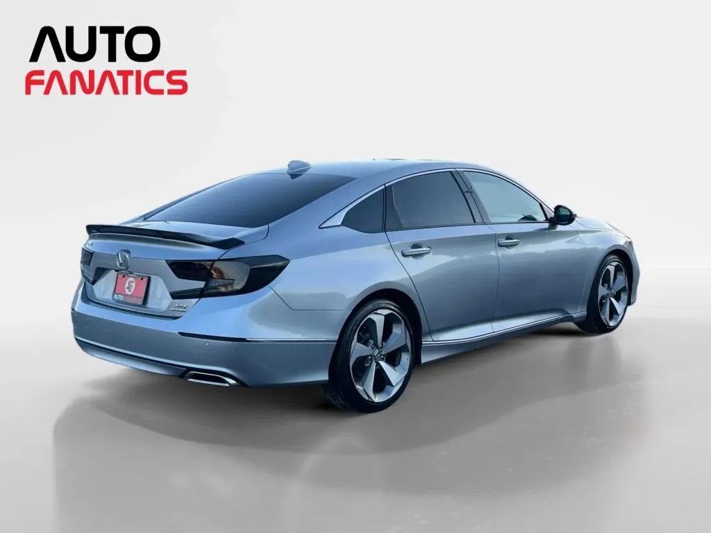 Used 2018 Honda Accord Touring image 6
