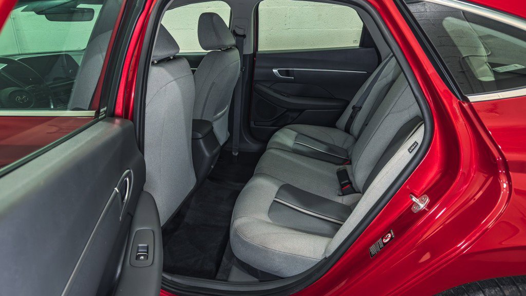 Used 2022 Hyundai Sonata SE image 14