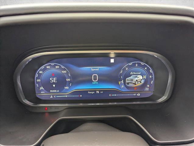 Used 2023 Chevrolet Tahoe Z71 w/ Luxury Package AWD/4WD image 11