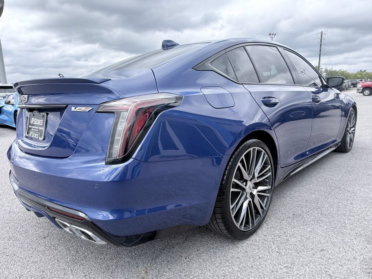 Used 2021 Cadillac CT5 V w/ Platinum Package RWD image 5