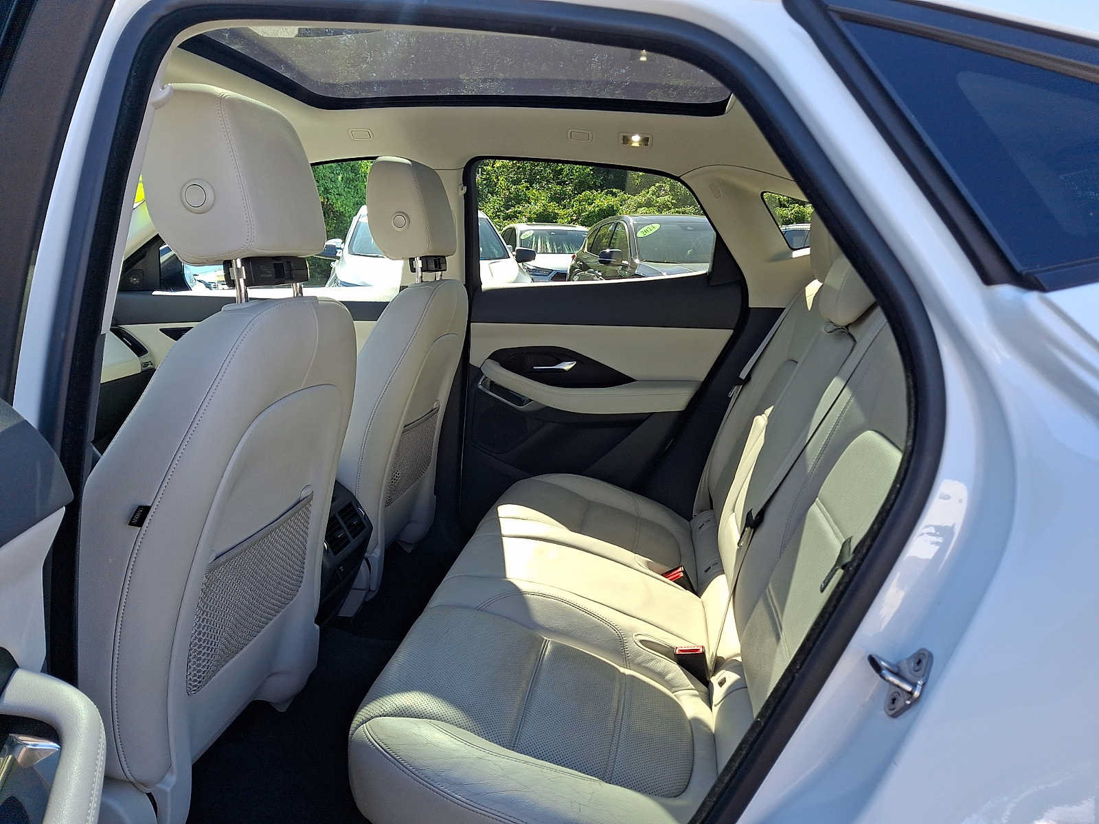 Used 2020 Jaguar E-PACE AWD/4WD image 10