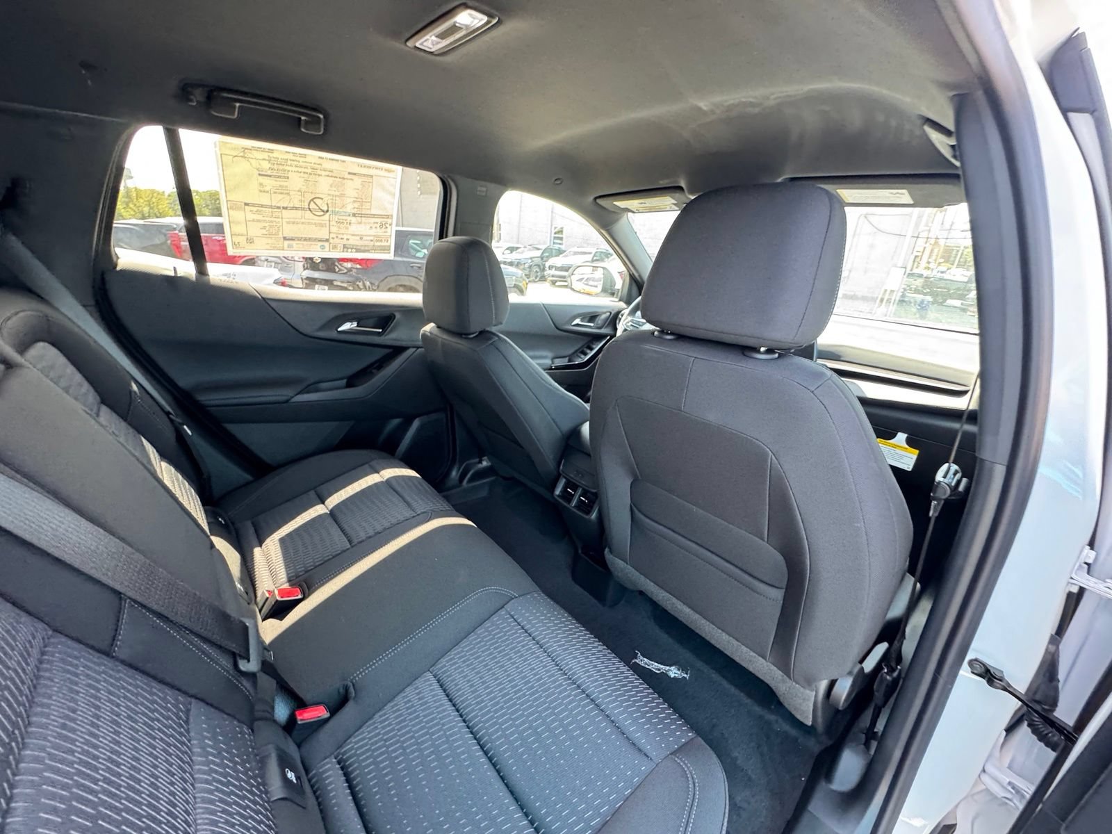 New 2027 Chevrolet Equinox LT AWD/4WD image 31