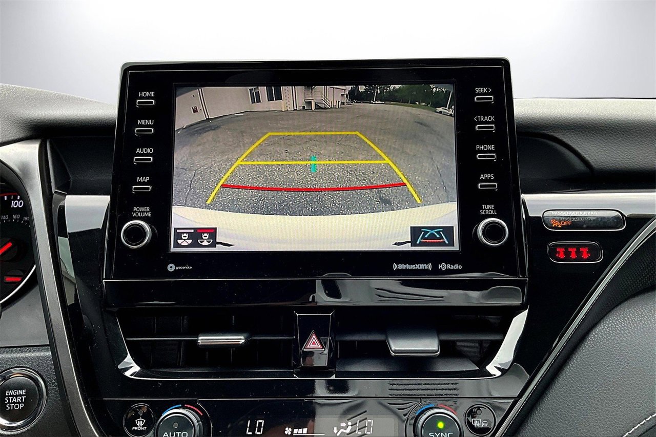 Used 2021 Toyota Camry XSE image 12