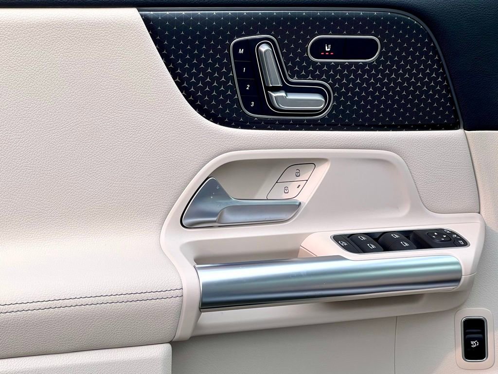 Used 2026 Mercedes-Benz GLA 250 4MATIC image 24