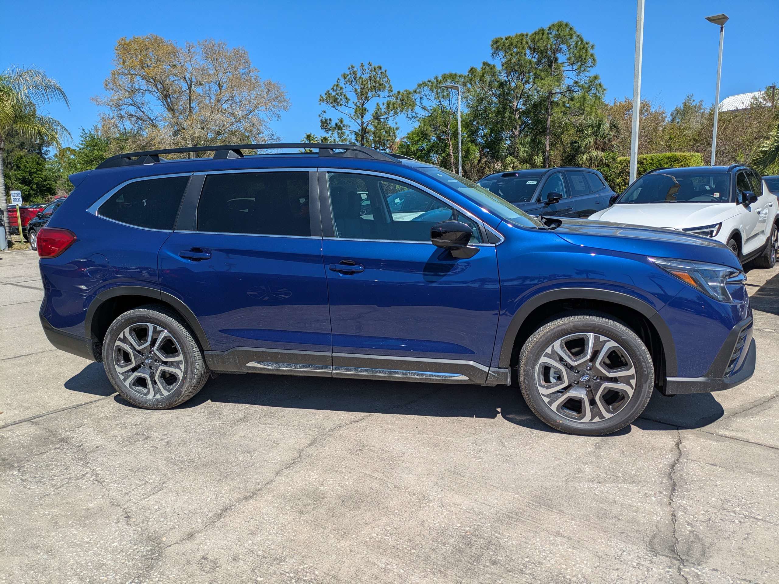 New 2026 Subaru Ascent Limited AWD/4WD image 3