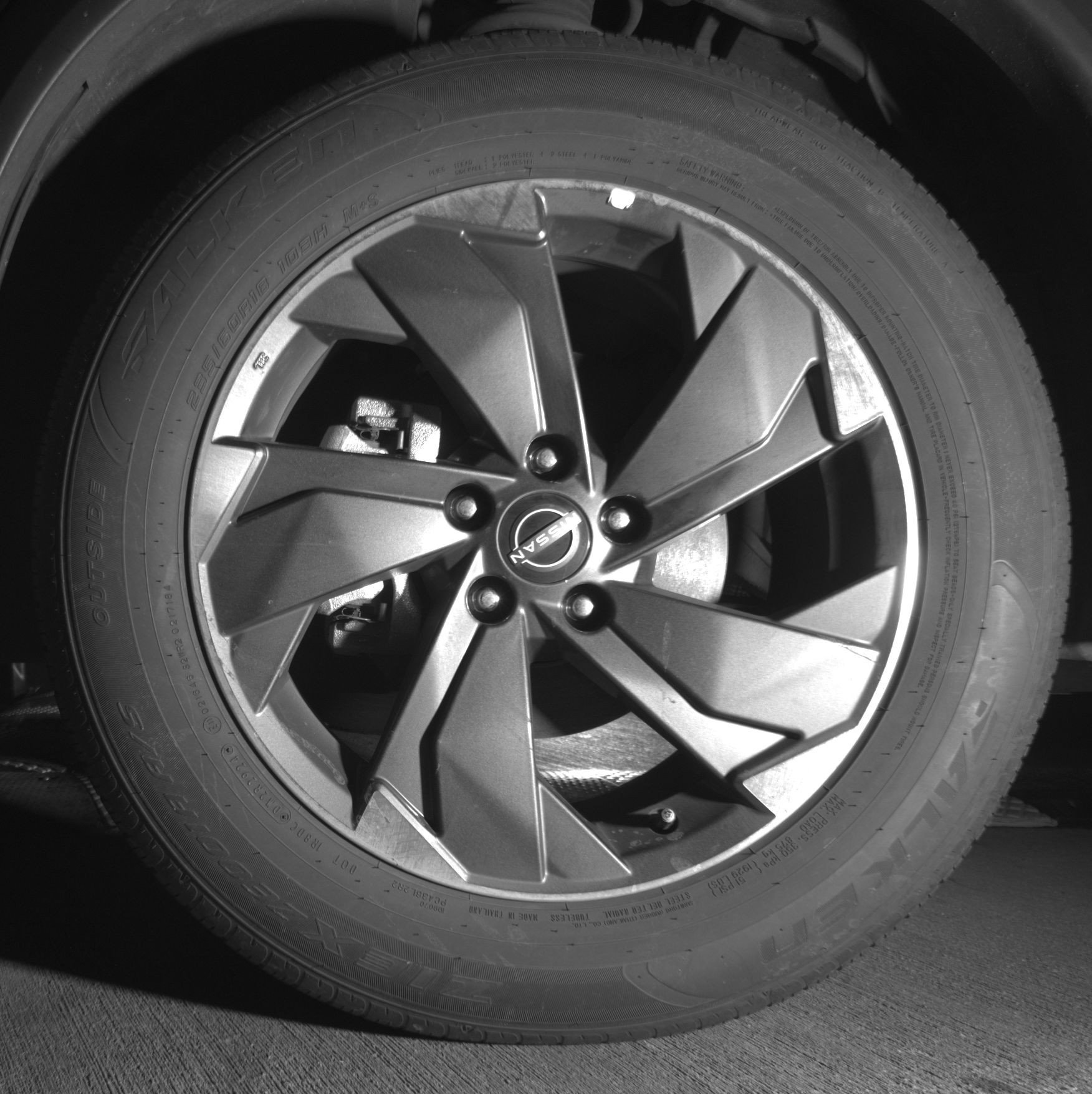 Used 2025 Nissan Rogue SV image 12