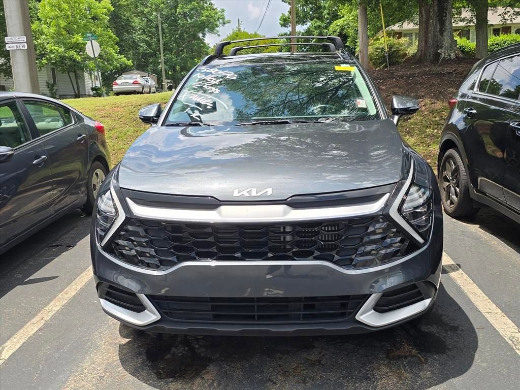 Certified 2024 Kia Sportage EX w/ EX Premium Package AWD/4WD image 2