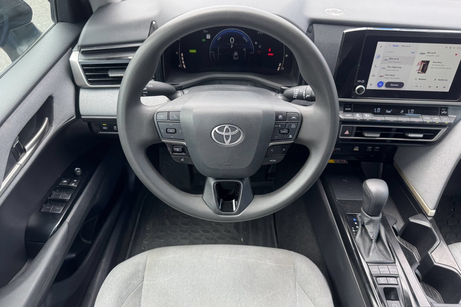 Used 2025 Toyota Camry LE FWD image 12