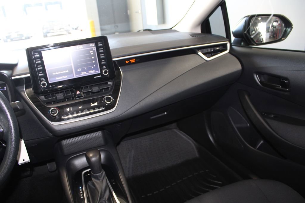 Used 2022 Toyota Corolla LE FWD image 24