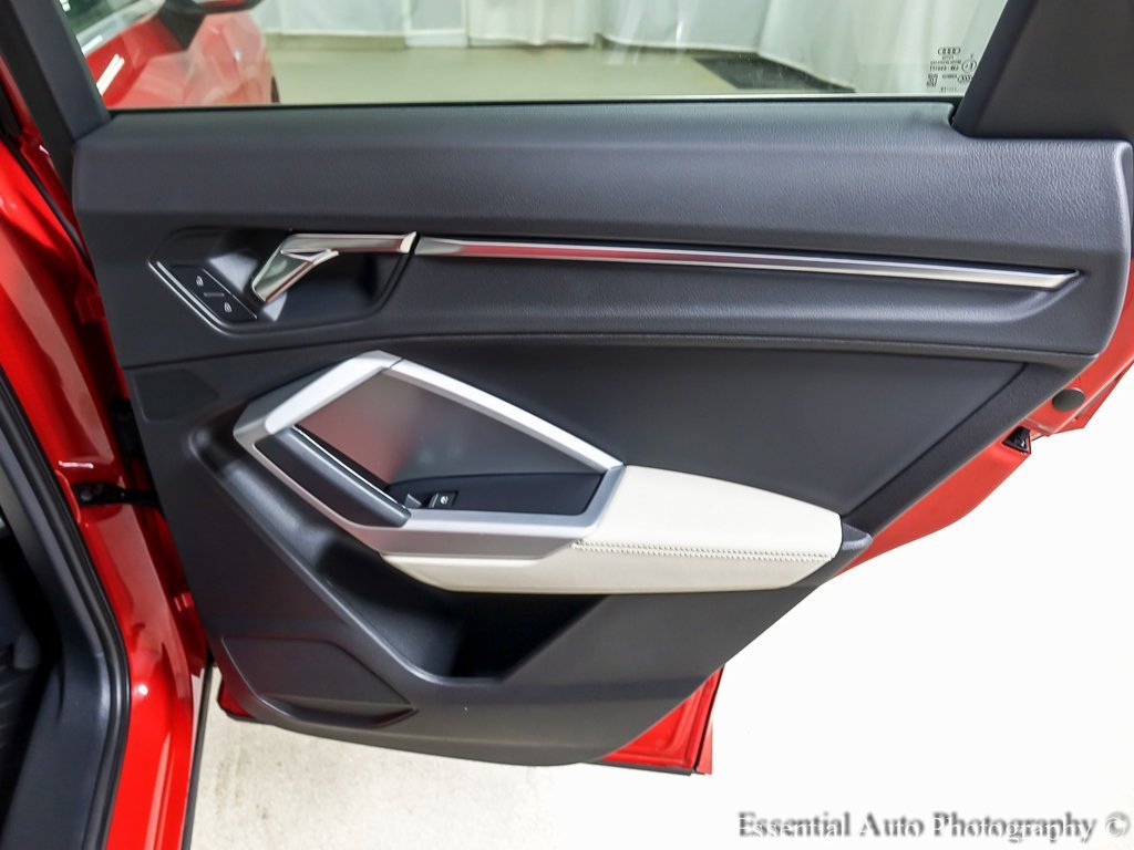 Used 2020 Audi Q3 2.0T Premium Plus w/ Premium Plus Package image 24