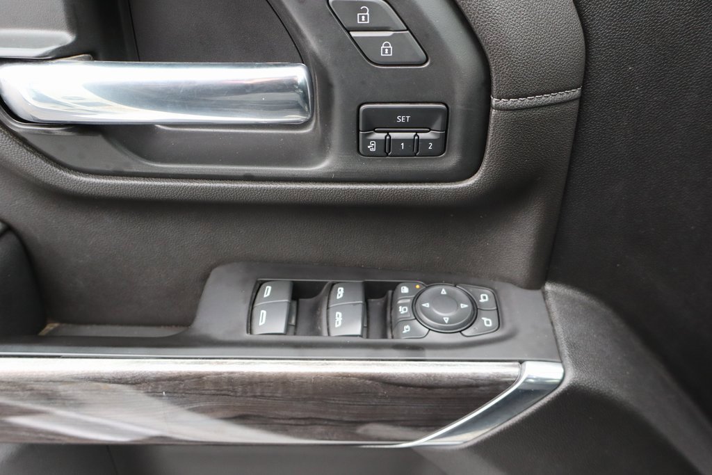 Used 2023 Chevrolet Silverado 3500 LTZ w/ LTZ Convenience Package image 10