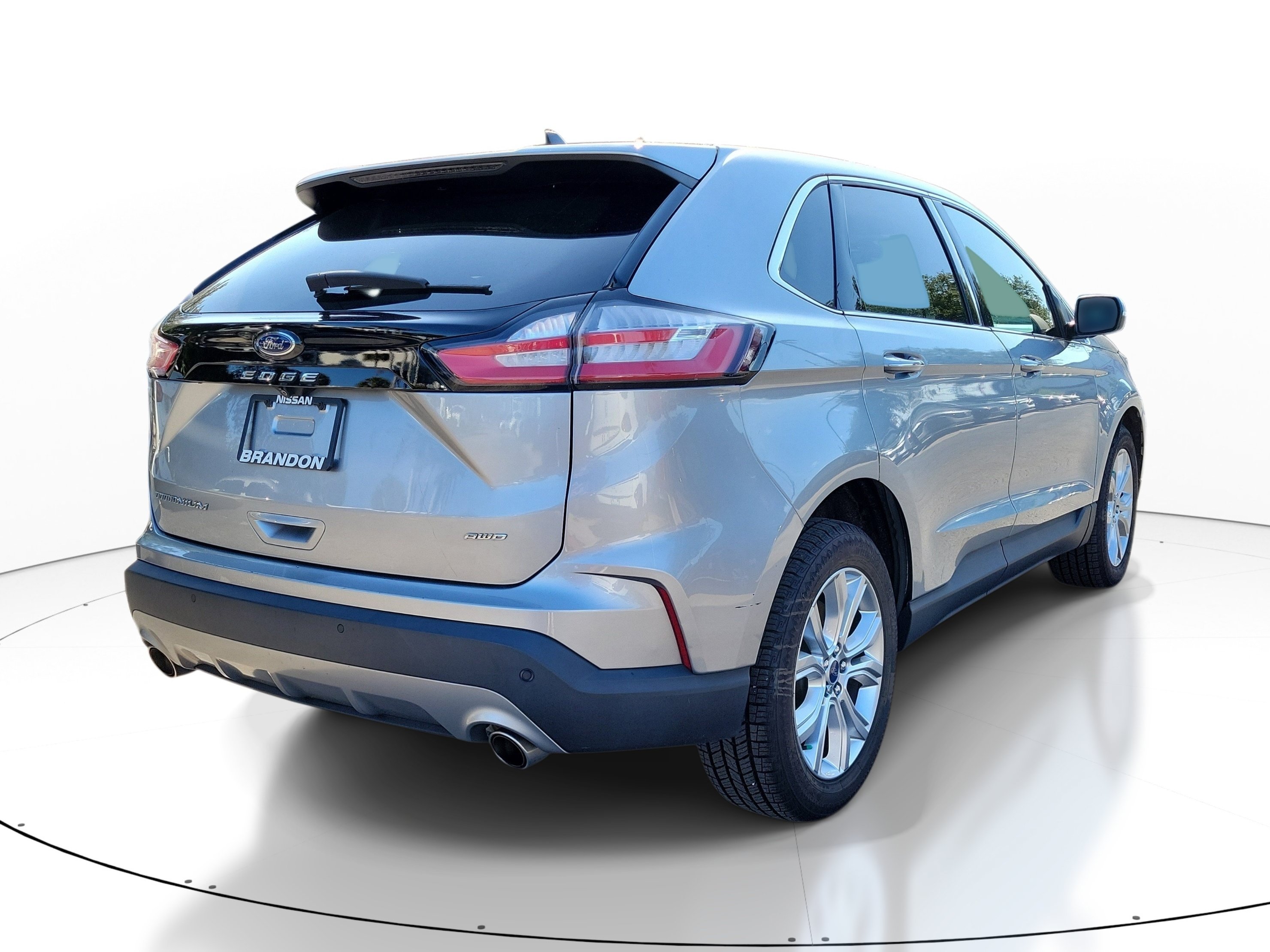 Used 2022 Ford Edge Titanium AWD/4WD image 7