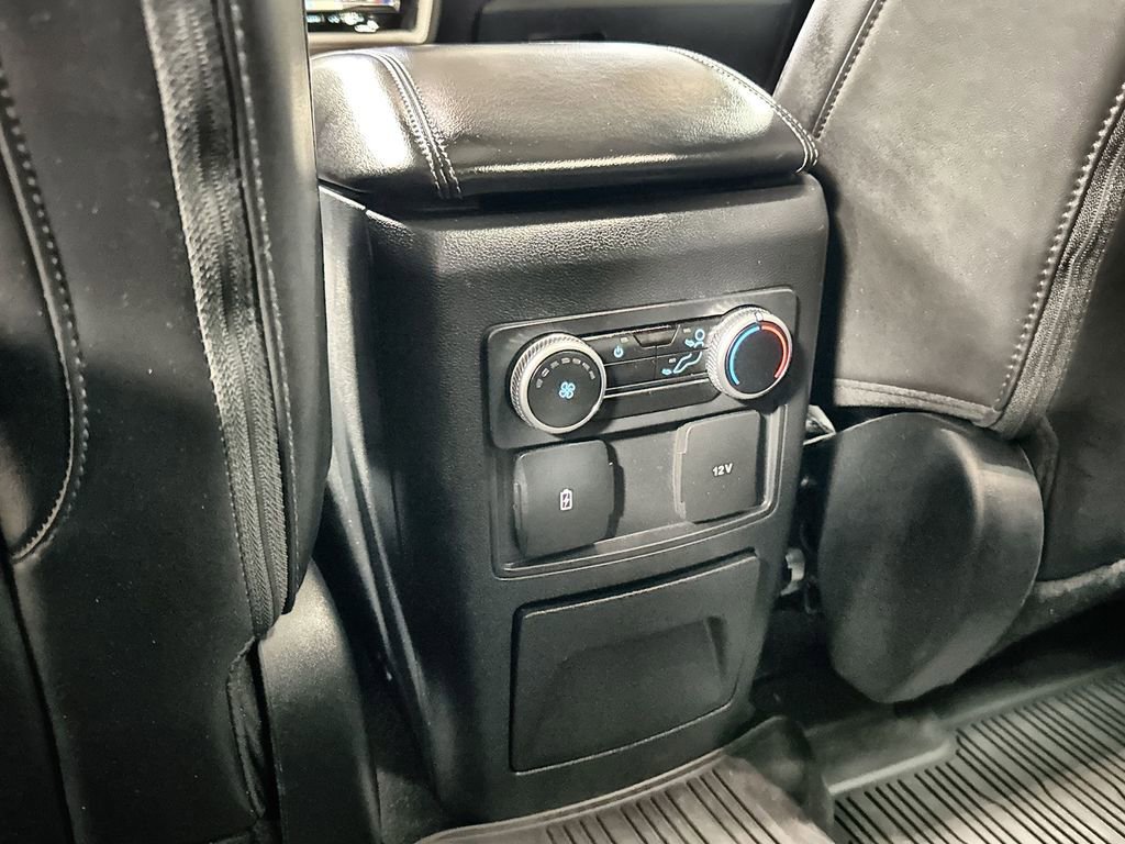 Used 2023 Ford Explorer XLT w/ Equipment Group 202A RWD image 28