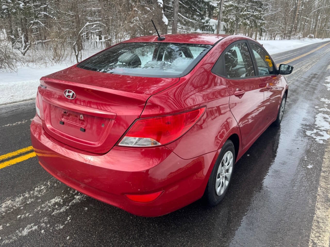 Used 2015 Hyundai Accent GLS image 5