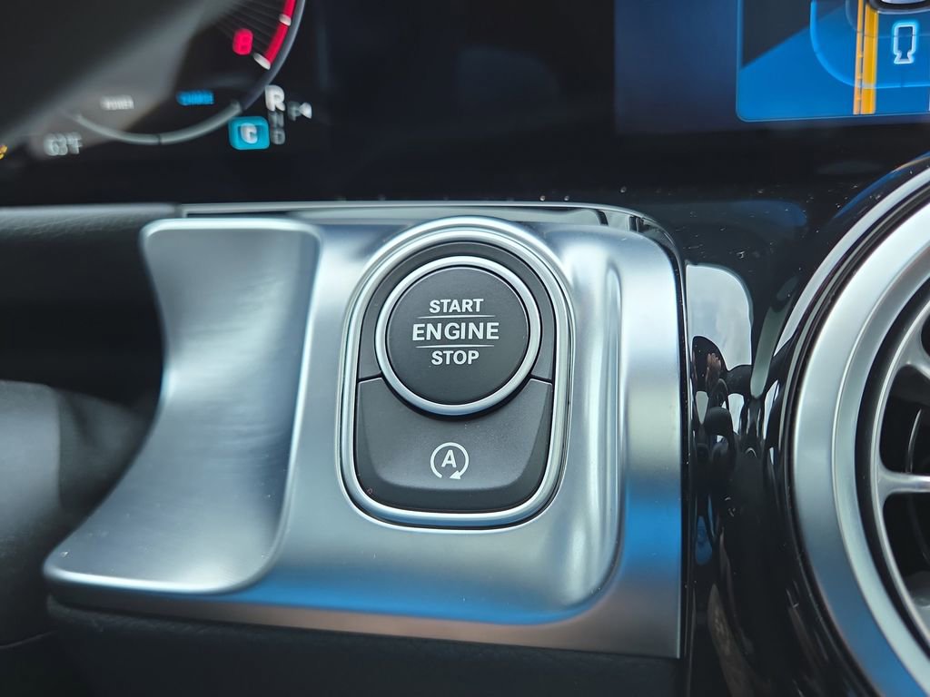 Certified 2026 Mercedes-Benz GLB 250 GLB 250 image 27