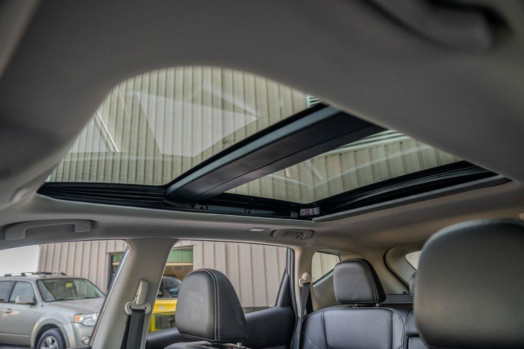 Used 2023 Nissan Murano SL w/ SL Moonroof Package AWD/4WD image 15