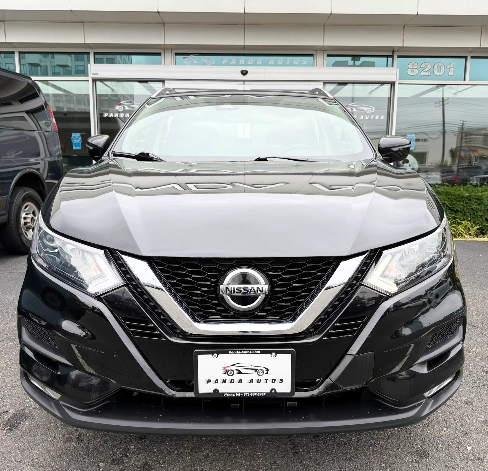 Used 2021 Nissan Rogue Sport SV AWD/4WD image 2