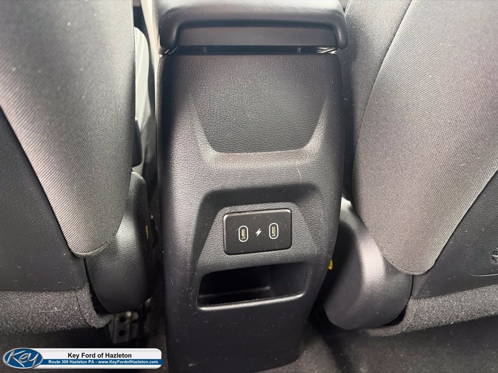 Used 2025 Hyundai Venue SEL FWD image 29