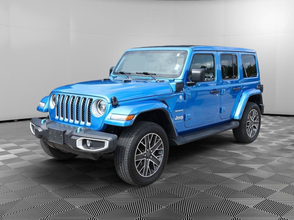 Used 2023 Jeep Wrangler Unlimited Sahara w/ Cold Weather Group AWD/4WD image 2