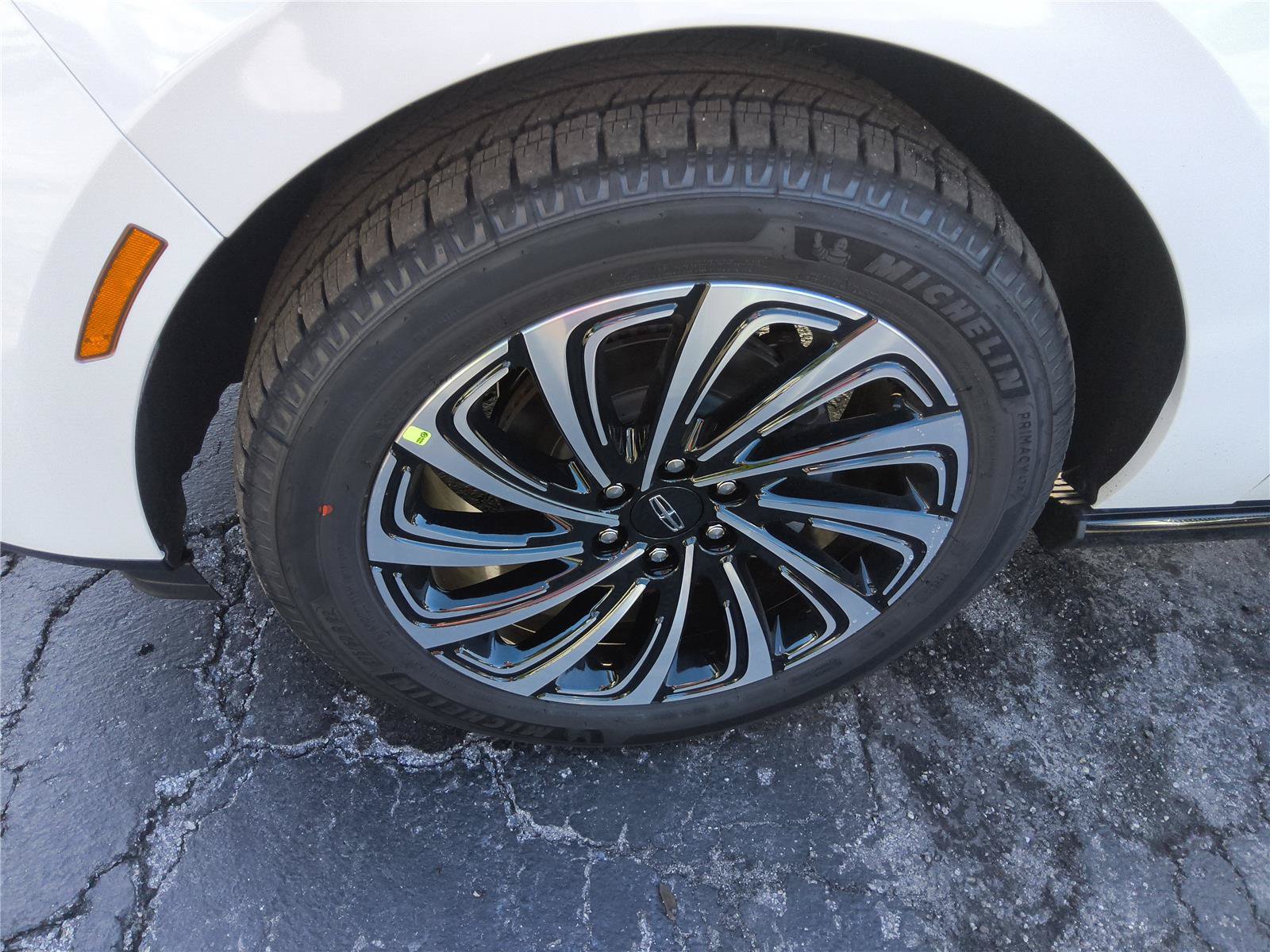 New 2027 Lincoln Navigator Black Label AWD/4WD image 9