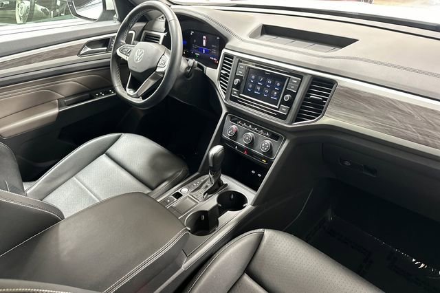Certified 2023 Volkswagen Atlas Cross Sport SE FWD image 20