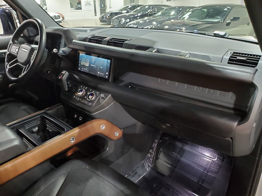 Used 2021 Land Rover Defender 110 X image 14