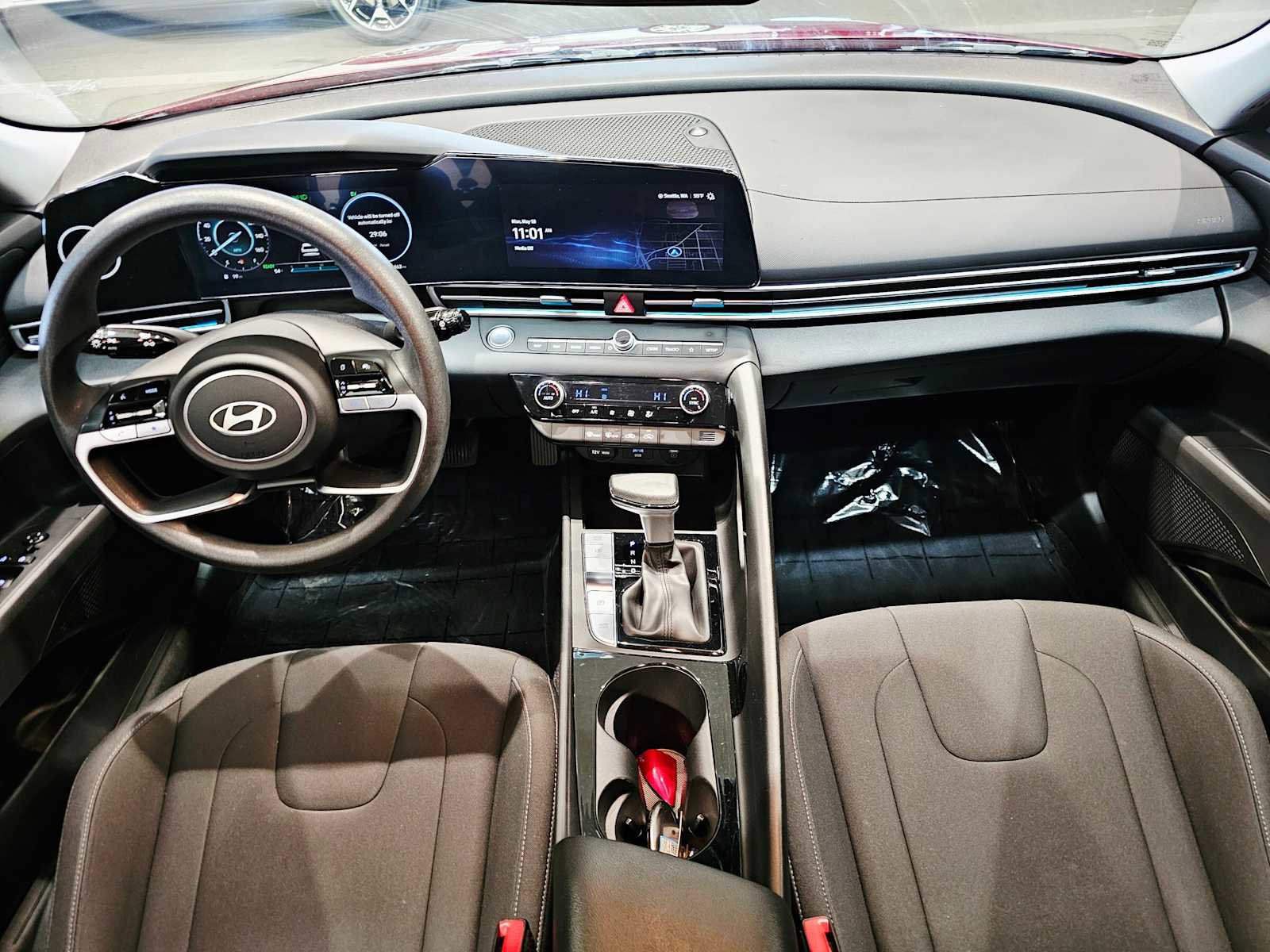 Used 2024 Hyundai Elantra Blue FWD image 10