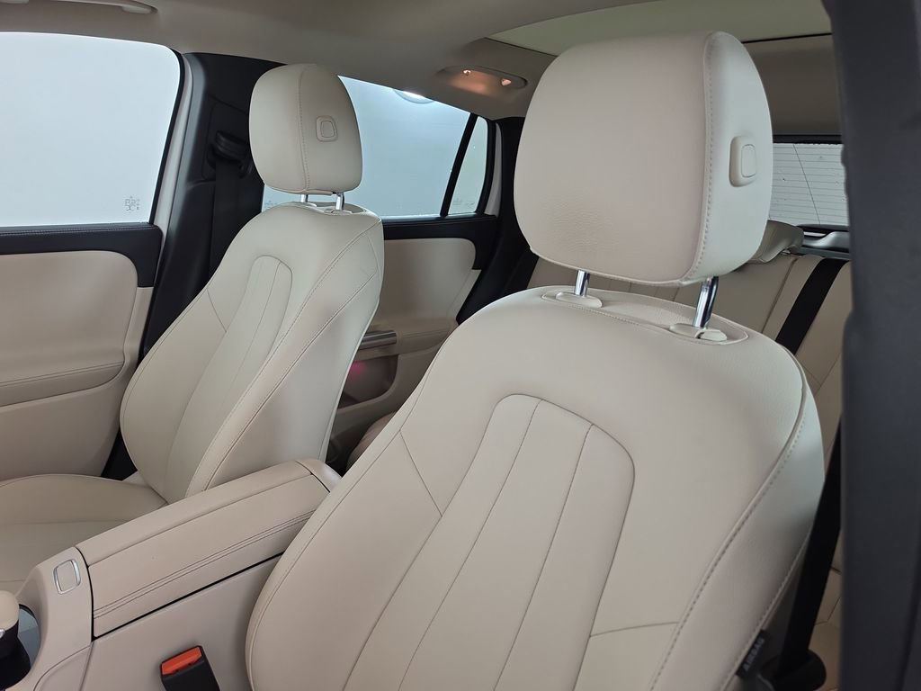 Used 2022 Mercedes-Benz GLA 250 image 9