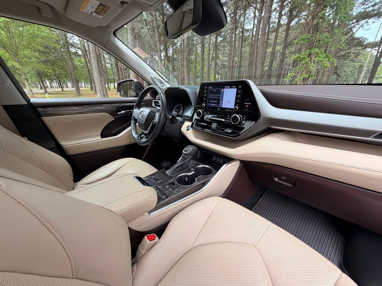 Used 2022 Toyota Highlander Limited FWD image 20
